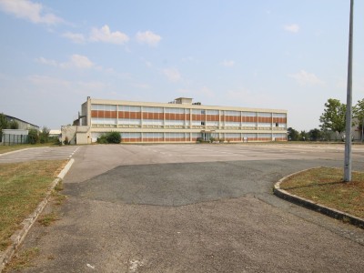 IMMEUBLE DE BUREAUX A VENDRE - MACON - 2000 m2 - 1995000€ 