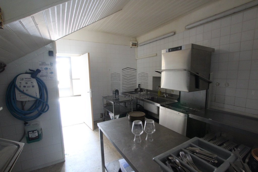 IMMEUBLE A VENDRE - TOURNUS - 609 m2 - 198�000�&euro;