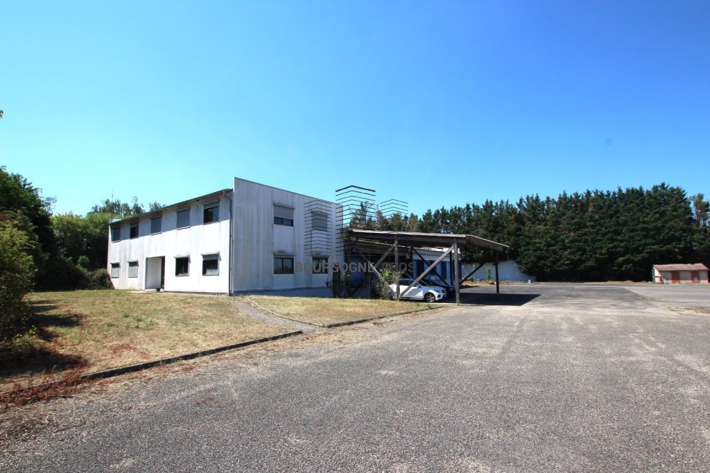 LOCAL INDUSTRIEL A VENDRE - CUISERY - 922 m2 - 460 000 &euro; 